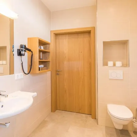 Ξενοδοχείο Panoramahotel Guertl 3*