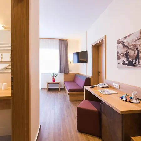 Panoramahotel Guertl Haus im Ennstal