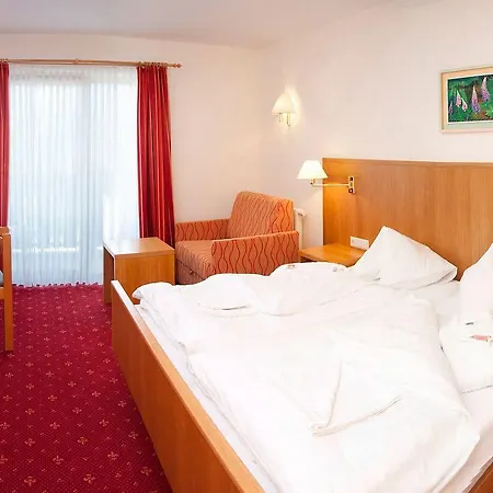 Hotel Panoramahotel Guertl 3*