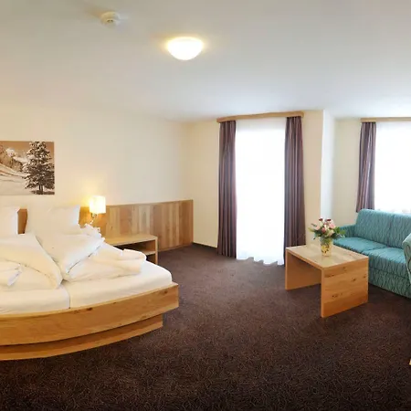 Panoramahotel Guertl Haus im Ennstal