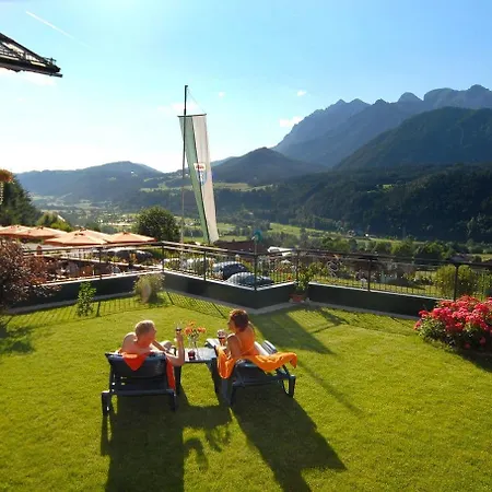 Panoramahotel Guertl Hotel Haus im Ennstal