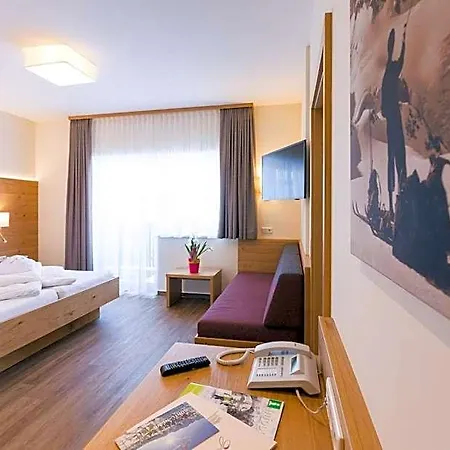 Panoramahotel Guertl Hotel 3*
