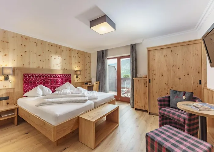 فندق Panoramahotel Guertl 3*