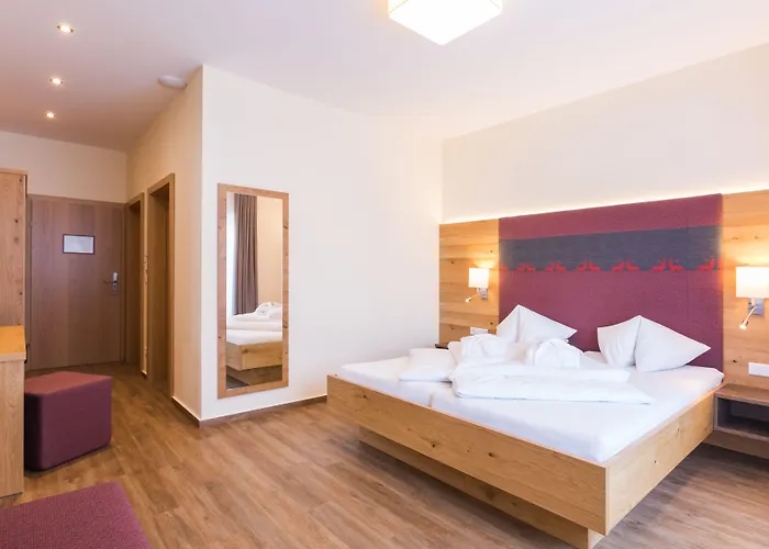 فندق Panoramahotel Guertl هاوس إم إنيستال